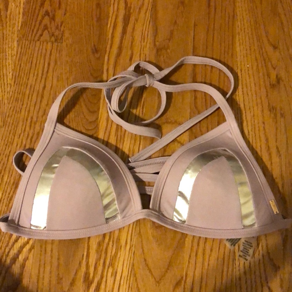 **NEVER WORN!!*** Lavender bikini top